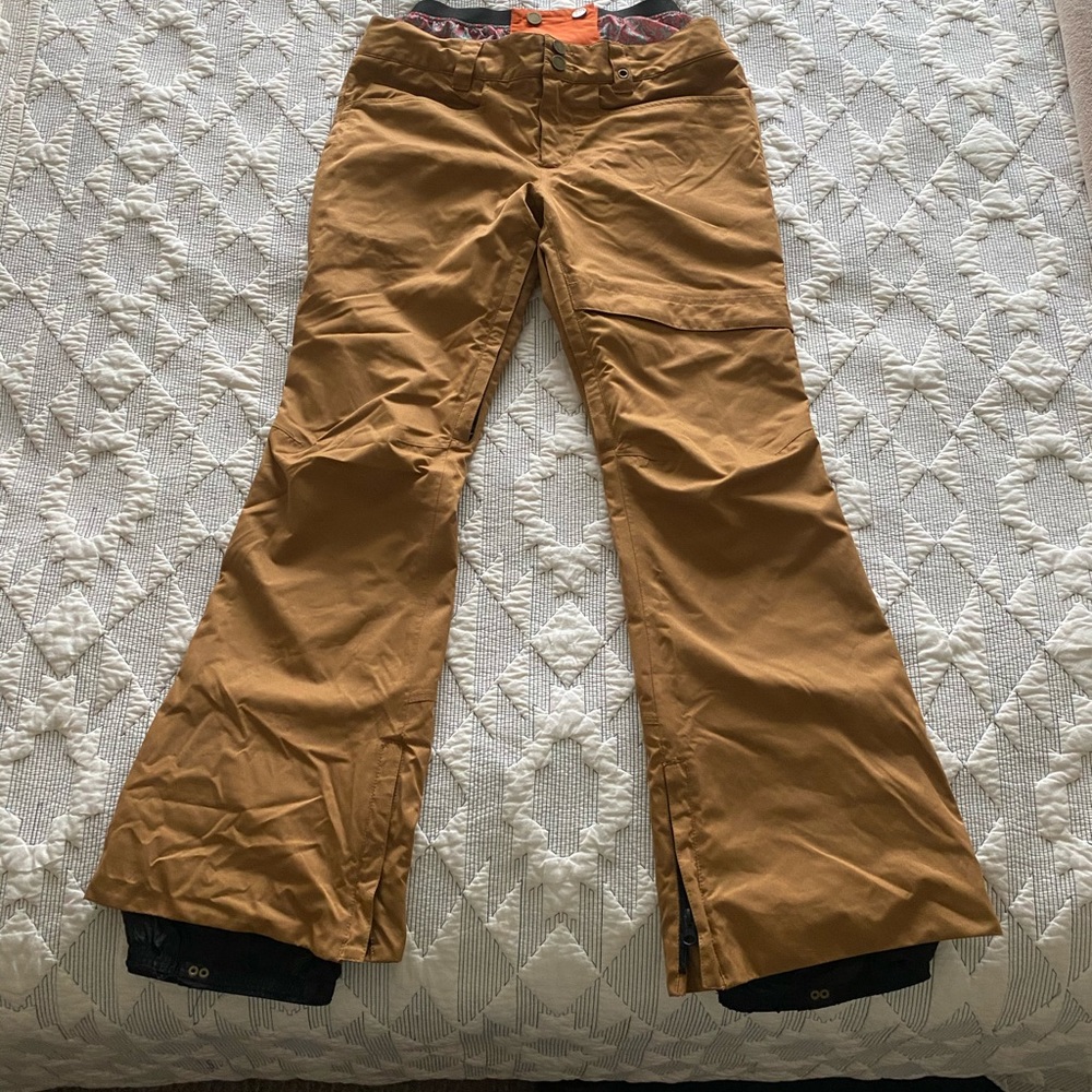 Burton women’s snowboard pants, small